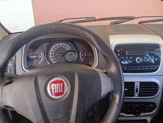 FIAT PALIO 1.4 MPI ATTRACTIVE WEEKEND 8V FLEX 4P MANUAL